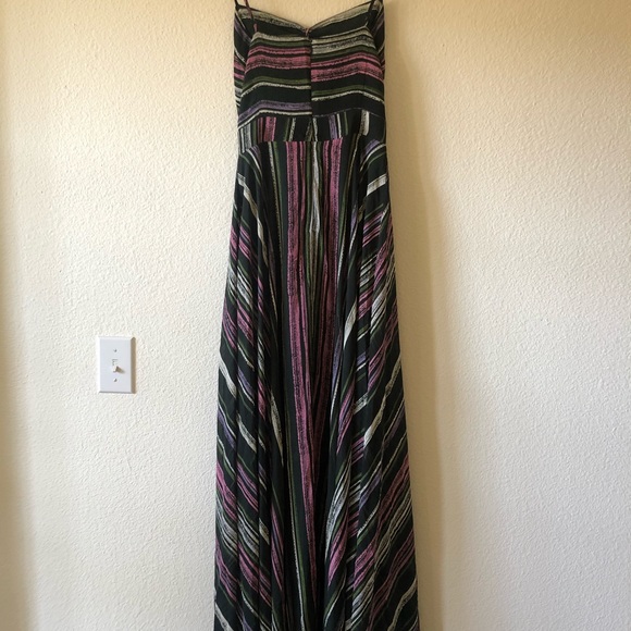 WAYF Maxi Cut-Out Dress - Picture 2 of 6